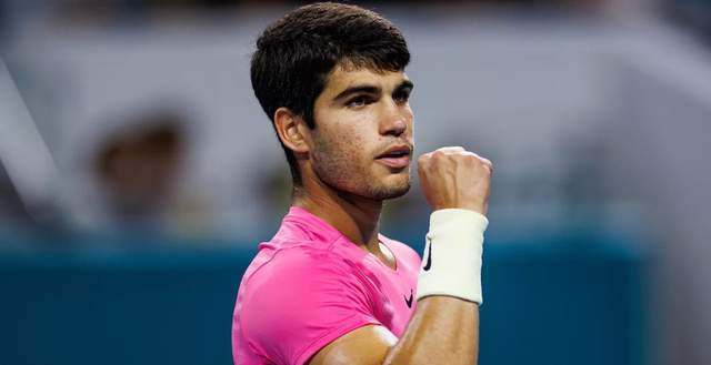 努力拼搏 努力拼搏