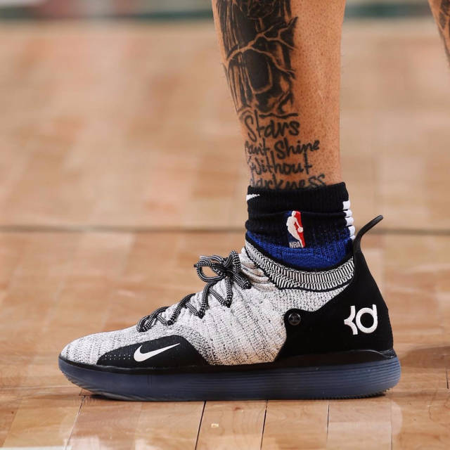 持续撬动马 持续撬动马