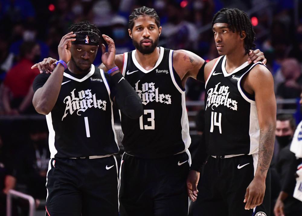 客场完胜赫 客场完胜赫